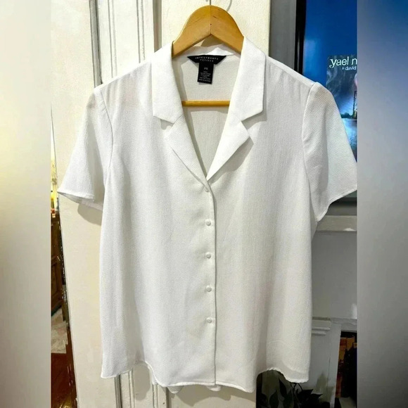 Investments Tops - Investments Petites Cropped White Button Down